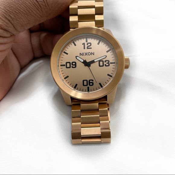 NIXON THE CORPORAL STAINLESS STEEL WATCH - Picture 2 of 10